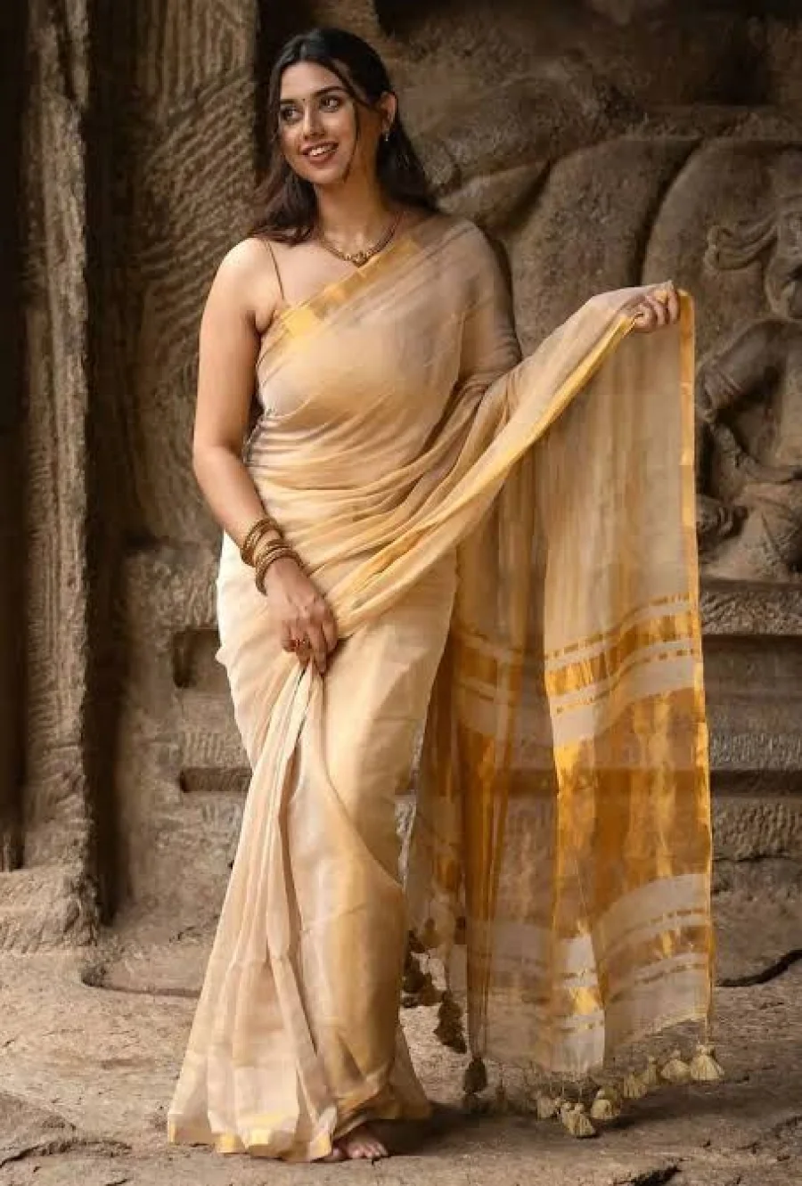 Ivory Textured Linen Saree